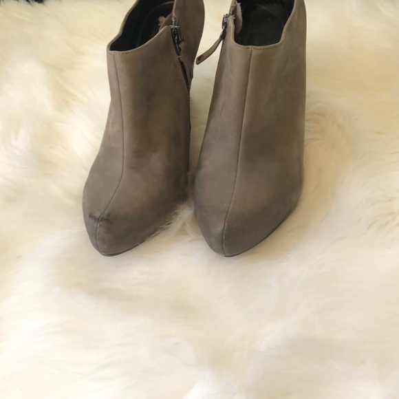 TROUVE Heels in tan Size 8.5 - Picture 3 of 7